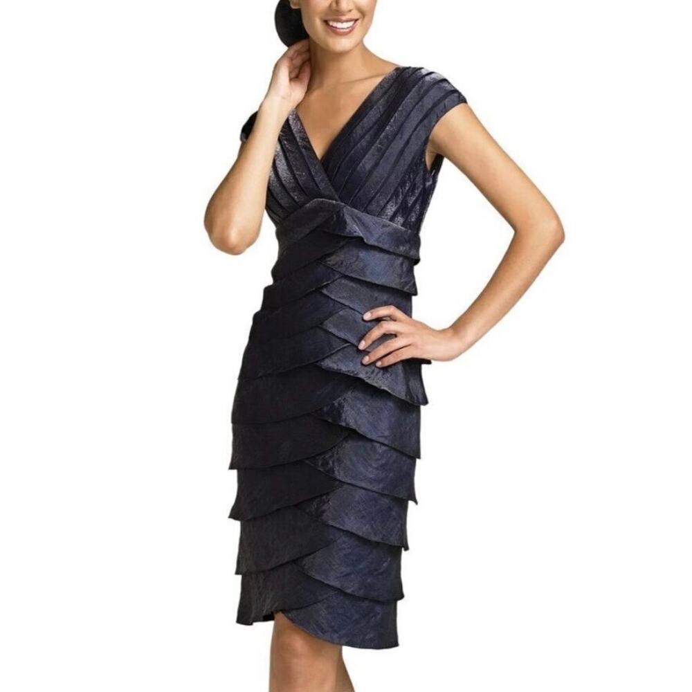 Adrianna Papell Ruffle Shutter Pleat Metallic Gray Sleeveless Formal Dress 6P